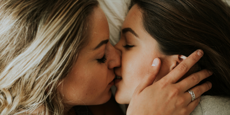 lesbian couple kissing